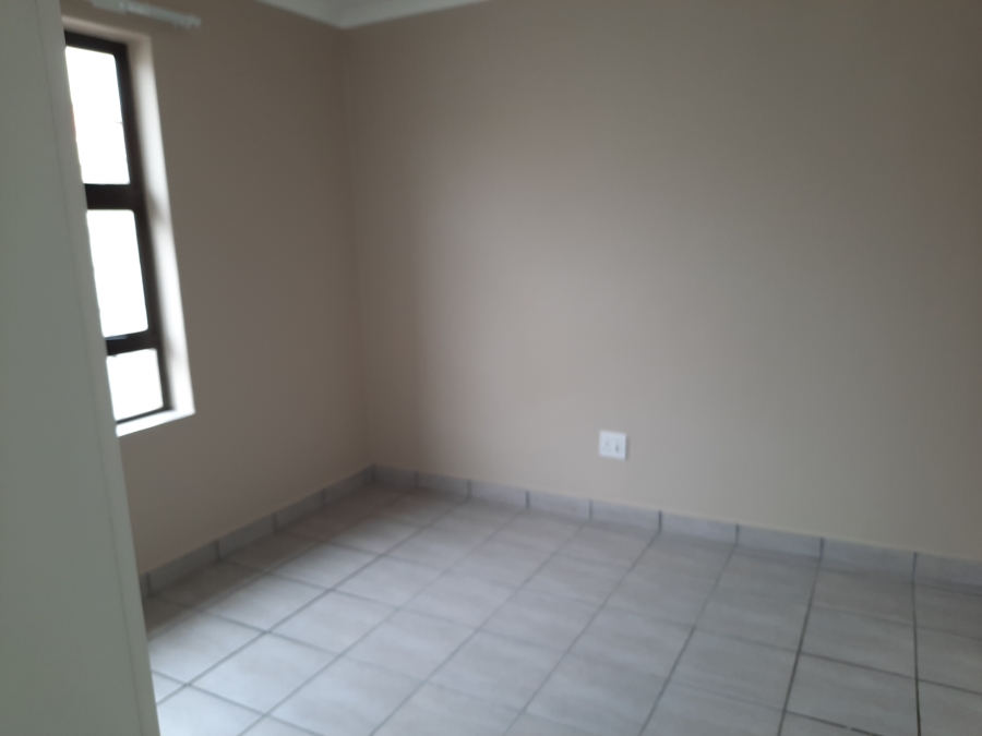 To Let 3 Bedroom Property for Rent in Highbury Western Cape